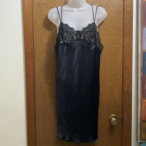 Beautiful VTG Faye black lace low back slip or dress with double straps small
